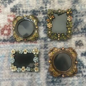 Set of four enameled mini frames with crystals. A fabulous gift.‼️